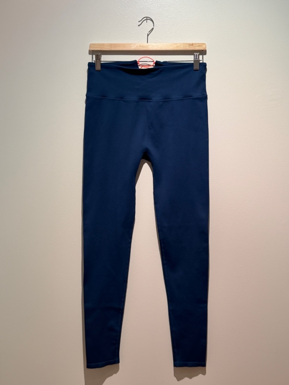Fabletics High-Waisted Seamless Rib Legging - Picture 3 of 10